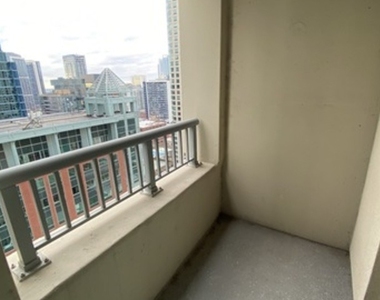 345 N Lasalle - Photo Thumbnail 8
