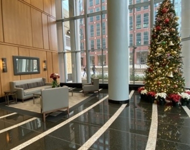 345 N Lasalle - Photo Thumbnail 12