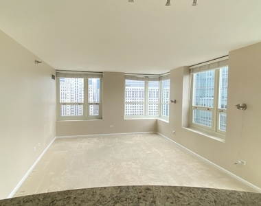 345 N Lasalle - Photo Thumbnail 7