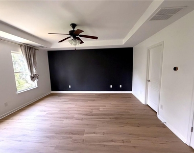 2160 Crestridge Trail Ne - Photo Thumbnail 15