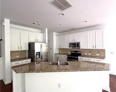 2160 Crestridge Trail Ne - Photo Thumbnail 7
