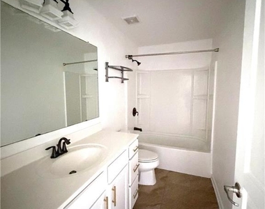 2160 Crestridge Trail Ne - Photo Thumbnail 26