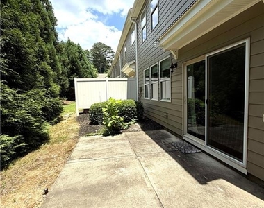 2160 Crestridge Trail Ne - Photo Thumbnail 33
