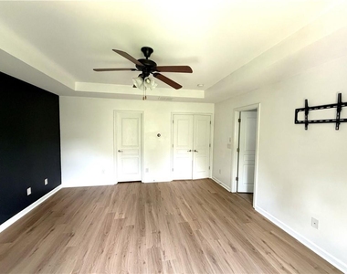 2160 Crestridge Trail Ne - Photo Thumbnail 16