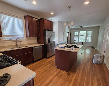 2343 W Winona Street - Photo Thumbnail 1