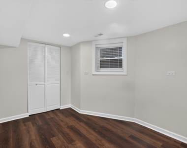 3023 W Wellington Avenue - Photo Thumbnail 20