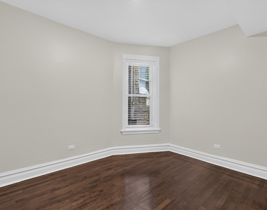 3023 W Wellington Avenue - Photo Thumbnail 6
