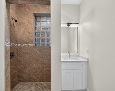 3023 W Wellington Avenue - Photo Thumbnail 17