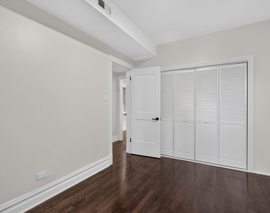 3023 W Wellington Avenue - Photo Thumbnail 15