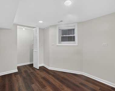 3023 W Wellington Avenue - Photo Thumbnail 19