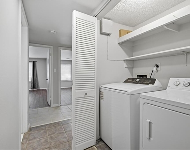 2183 Surrey Court Se - Photo Thumbnail 17