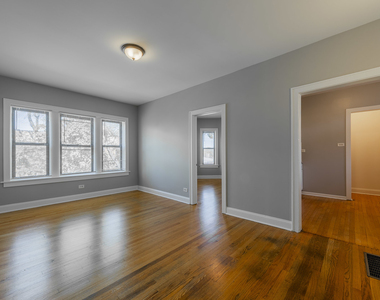 2056 W Arthur Avenue - Photo Thumbnail 1