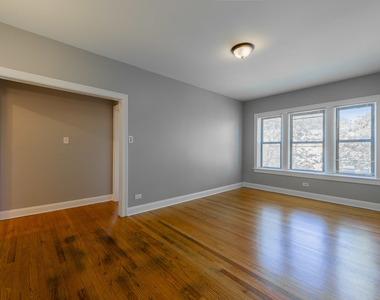 2056 W Arthur Avenue - Photo Thumbnail 2