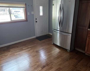 9154 Ridgeland Avenue - Photo Thumbnail 10