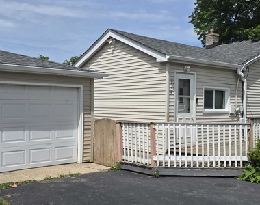 9154 Ridgeland Avenue - Photo Thumbnail 1
