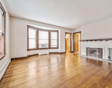 1660 2nd Street - Photo Thumbnail 3