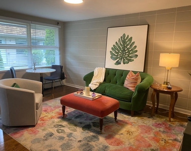 26 E Washington Avenue - Photo Thumbnail 3
