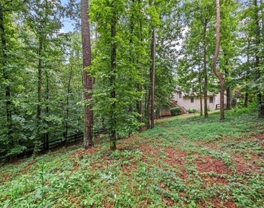 122 Brookhaven Lane - Photo Thumbnail 30