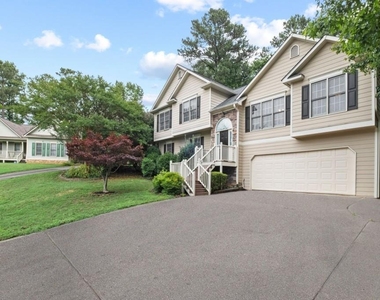 122 Brookhaven Lane - Photo Thumbnail 2