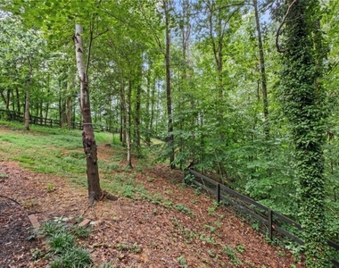 122 Brookhaven Lane - Photo Thumbnail 29