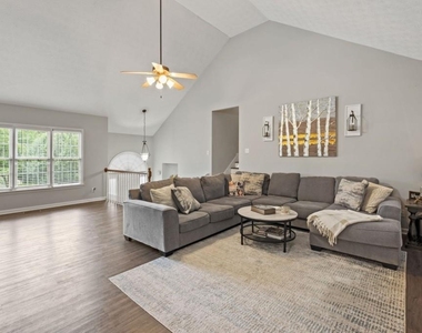 122 Brookhaven Lane - Photo Thumbnail 3