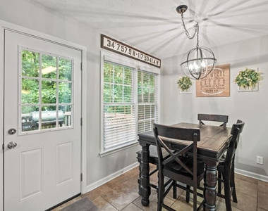 122 Brookhaven Lane - Photo Thumbnail 11