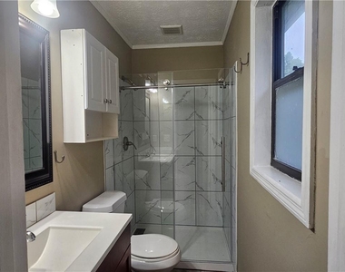 395 Monivea Lane - Photo Thumbnail 19