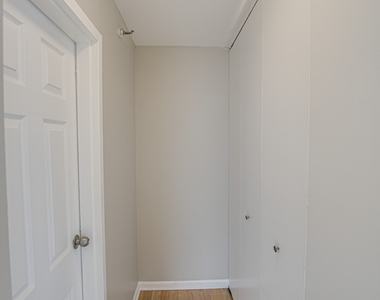 200 N Dearborn Street - Photo Thumbnail 12