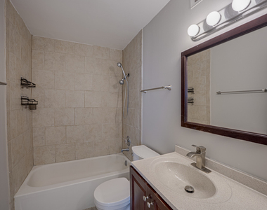 200 N Dearborn Street - Photo Thumbnail 14