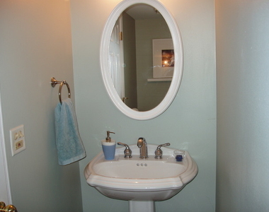 209 Wilton Lane - Photo Thumbnail 13