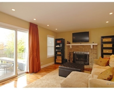 209 Wilton Lane - Photo Thumbnail 6