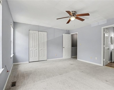 5582 Stonington Trace Parkway - Photo Thumbnail 9