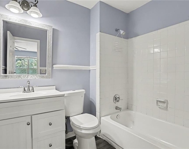 5582 Stonington Trace Parkway - Photo Thumbnail 10