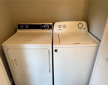 1059 Mariners Drive - Photo Thumbnail 22