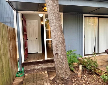 1059 Mariners Drive - Photo Thumbnail 24