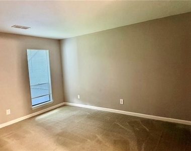 1059 Mariners Drive - Photo Thumbnail 19