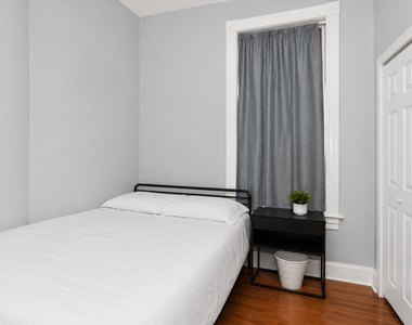 841 N Damen Avenue - Photo Thumbnail 9