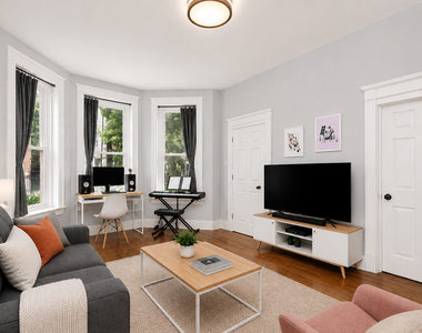 841 N Damen Avenue - Photo Thumbnail 3
