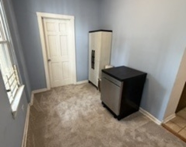 1643 W Beach Avenue - Photo Thumbnail 8