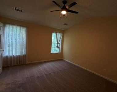 529 Summerbrooke Court - Photo Thumbnail 21