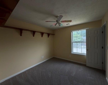 529 Summerbrooke Court - Photo Thumbnail 14