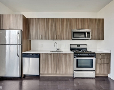 1345 S Wabash Avenue - Photo Thumbnail 2