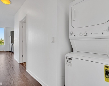 1345 S Wabash Avenue - Photo Thumbnail 5