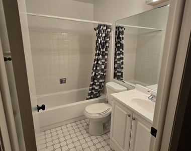 314 Silverwood Court - Photo Thumbnail 13