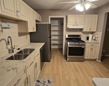 314 Silverwood Court - Photo Thumbnail 6