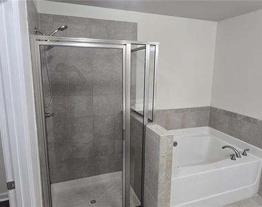 1785 Garbrooke Cove - Photo Thumbnail 19