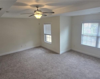 1785 Garbrooke Cove - Photo Thumbnail 18