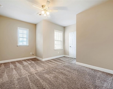 2464 Norwood Drive Se - Photo Thumbnail 19