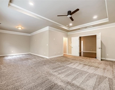 2464 Norwood Drive Se - Photo Thumbnail 11