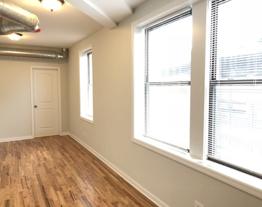 7606 N Paulina Street - Photo Thumbnail 3